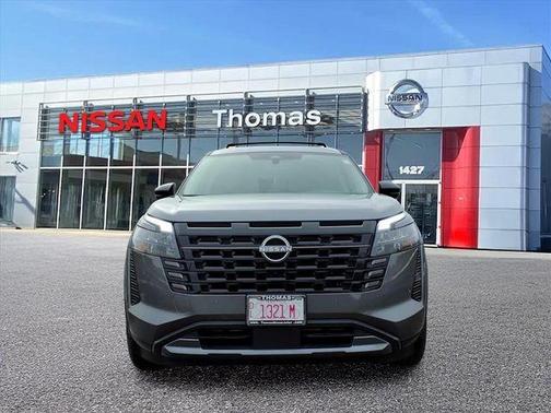 Gun Metallic 2026 Nissan Pathfinder Platinum