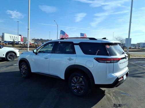 2026 Nissan Pathfinder SV