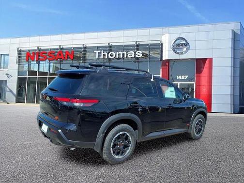 Black 2026 Nissan Pathfinder Rock Creek