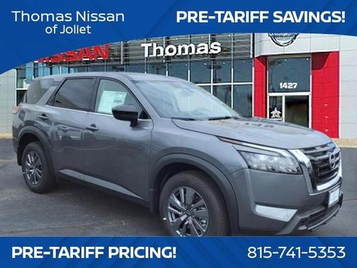 2025 Nissan Pathfinder S