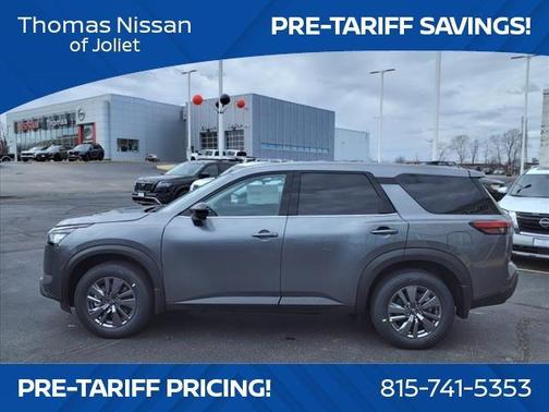 2025 Nissan Pathfinder S