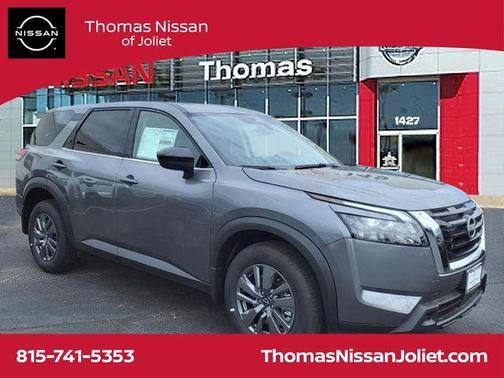 2025 Nissan Pathfinder S
