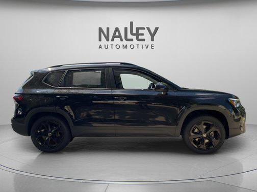 2025 Volkswagen Taos 1.5T SE Black