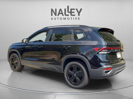 2025 Volkswagen Taos 1.5T SE Black
