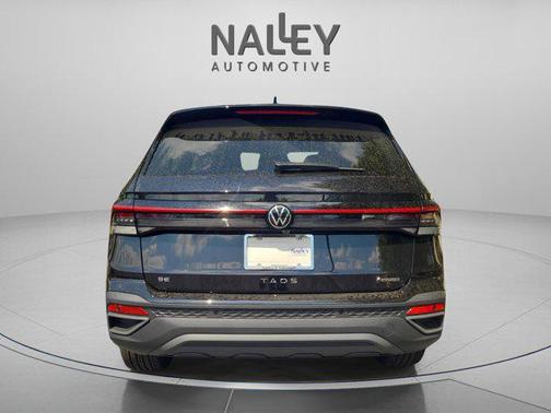 2025 Volkswagen Taos 1.5T SE Black