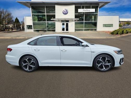 2021 Volkswagen Passat 2.0T R-Line
