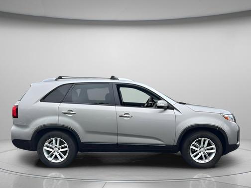 Satin Metal 2014 Kia Sorento LX