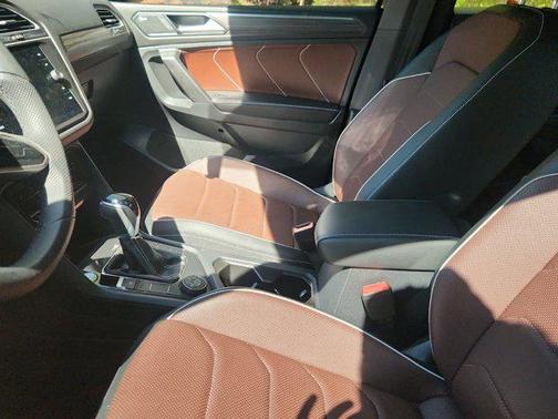 2024 Volkswagen Tiguan 2.0T SEL R-Line 4MOTION
