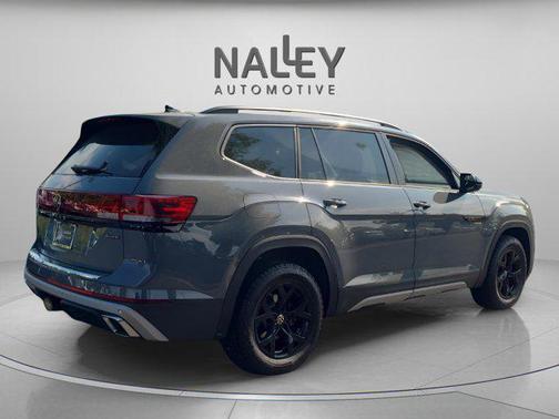 2025 Volkswagen Atlas 2.0T Peak Edition