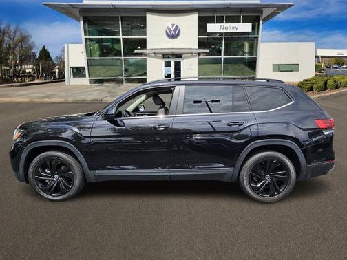 2022 Volkswagen Atlas 2.0T SE w/Technology