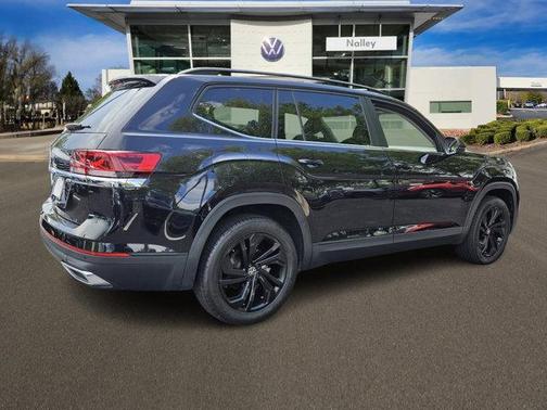 2022 Volkswagen Atlas 2.0T SE w/Technology