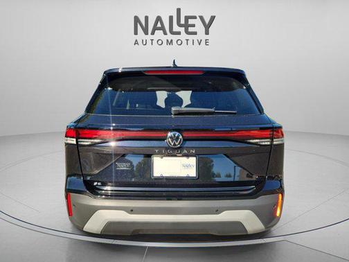 2025 Volkswagen Tiguan 2.0T SE