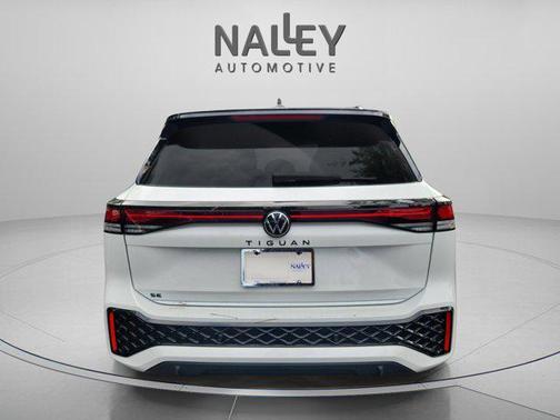 2025 Volkswagen Tiguan 2.0T SE R-Line Black