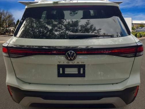 2025 Volkswagen Tiguan 2.0T S
