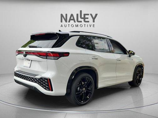 2025 Volkswagen Tiguan 2.0T SE R-Line Black