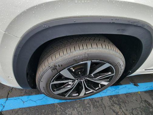 2025 Volkswagen Atlas 2.0T SEL Premium R-Line 4MOTION