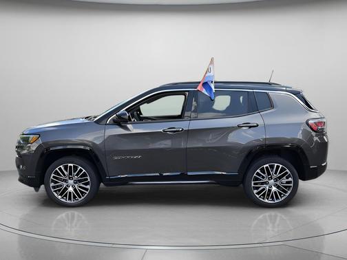 Billet Silver Metallic Clearcoat 2023 Jeep Compass Limited