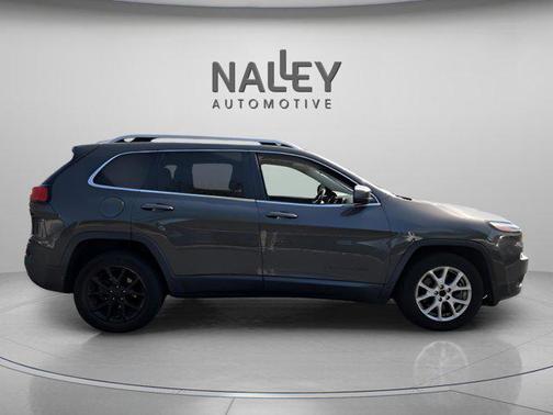 Brilliant Black Crystal Pearlcoat 2014 Jeep Cherokee Latitude
