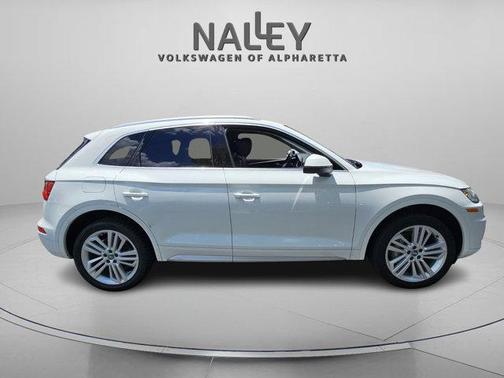 2018 Audi Q5 2.0T Premium Plus