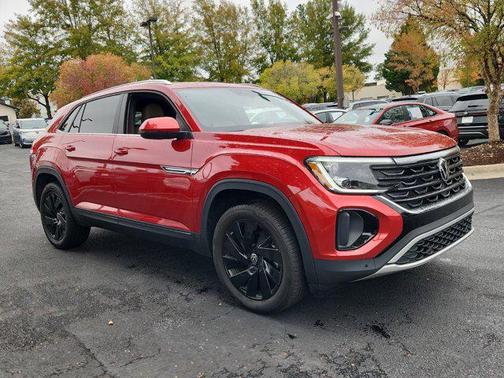 2025 Volkswagen Atlas Cross Sport 2.0T SE w/Technology
