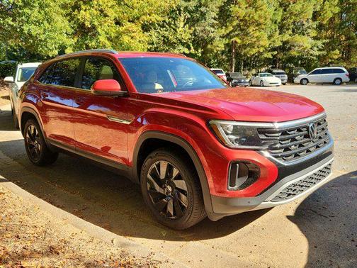 2025 Volkswagen Atlas Cross Sport 2.0T SE w/Technology