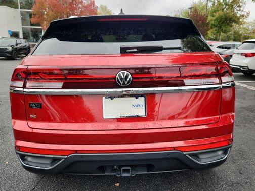 2025 Volkswagen Atlas Cross Sport 2.0T SE w/Technology