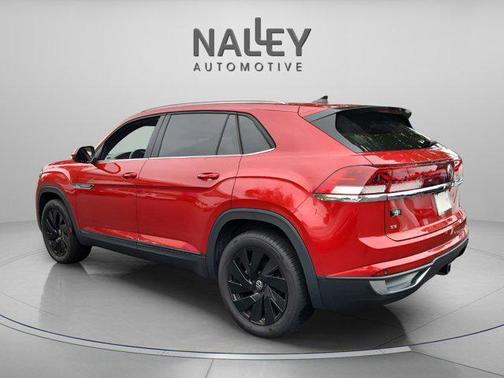 2025 Volkswagen Atlas Cross Sport 2.0T SE w/Technology