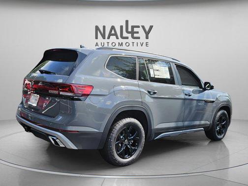 2025 Volkswagen Atlas 2.0T Peak Edition