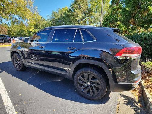 2022 Volkswagen Atlas Cross Sport 3.6L V6 SE w/Technology