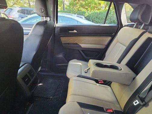 2022 Volkswagen Atlas Cross Sport 3.6L V6 SE w/Technology