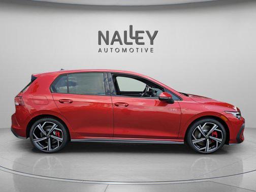 2025 Volkswagen Golf GTI 2.0T SE DSG