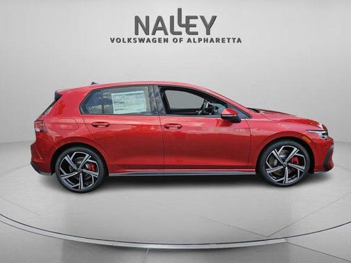 2025 Volkswagen Golf GTI 2.0T SE DSG