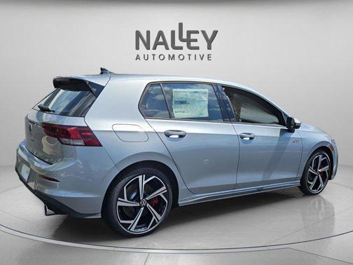 2025 Volkswagen Golf GTI 2.0T SE DSG