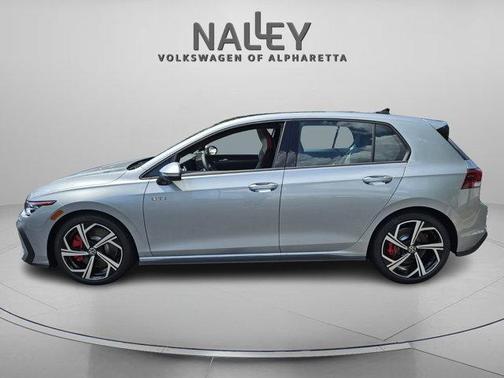 2025 Volkswagen Golf GTI 2.0T SE DSG