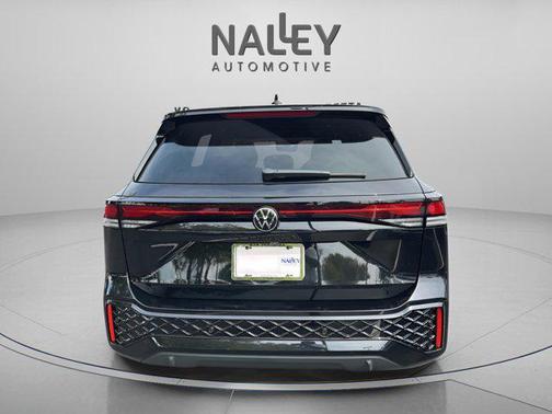 2025 Volkswagen Tiguan 2.0T SE R-Line Black