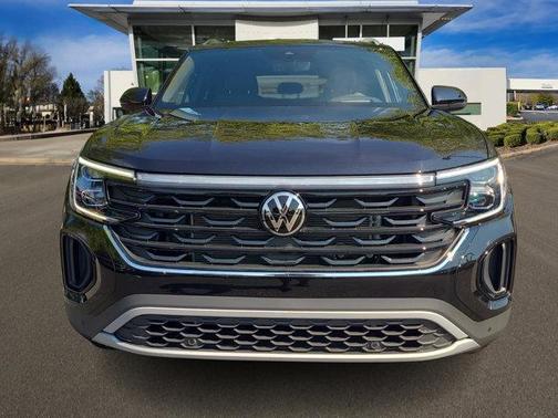 2025 Volkswagen Atlas Cross Sport 2.0T SEL