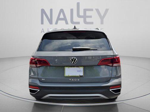 Pyrite Silver Metallic 2023 Volkswagen Taos 1.5T SE