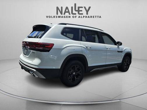 2025 Volkswagen Atlas 2.0T Peak Edition