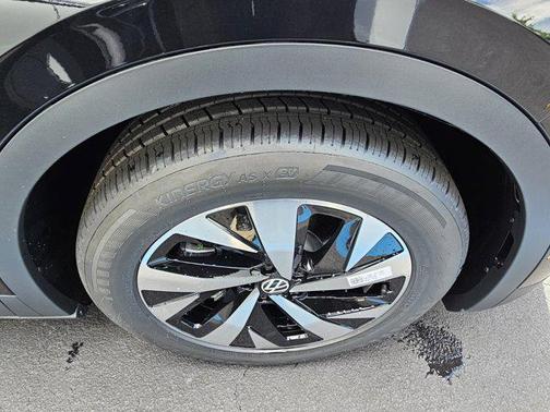 2025 Volkswagen ID.4 Pro