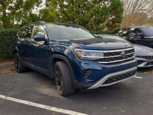 2023 Volkswagen Atlas 2.0T SE w/Technology