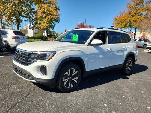 2024 Volkswagen Atlas 2.0T SE