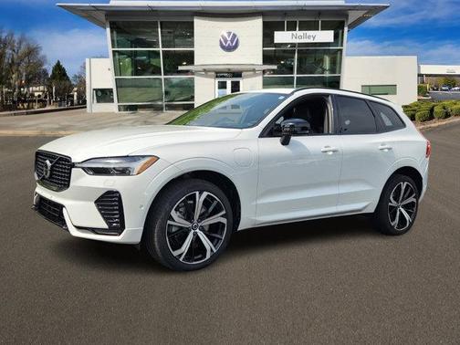 2022 Volvo XC60 Recharge Plug-In Hybrid T8 R-Design