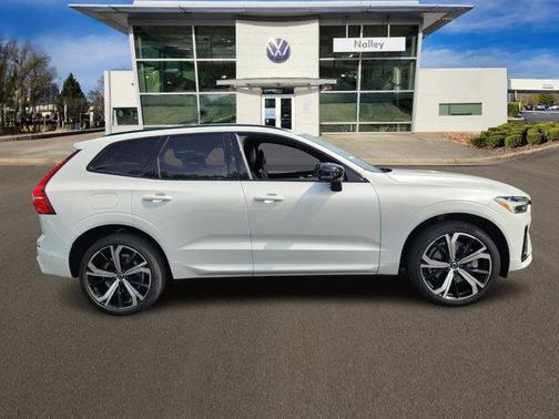 2022 Volvo XC60 Recharge Plug-In Hybrid T8 R-Design