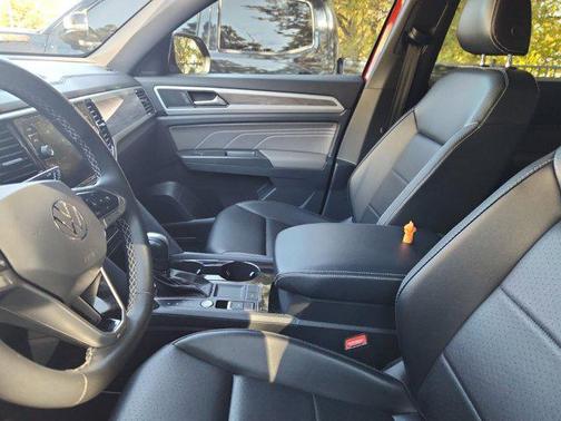 2022 Volkswagen Atlas Cross Sport 3.6L V6 SE w/Technology