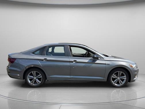 Platinum Gray Metallic 2020 Volkswagen Jetta 1.4T R-Line