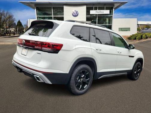 2025 Volkswagen Atlas 2.0T Peak Edition
