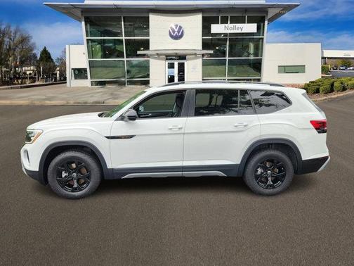 2025 Volkswagen Atlas 2.0T Peak Edition
