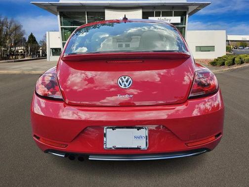 2019 Volkswagen Beetle 2.0T SE