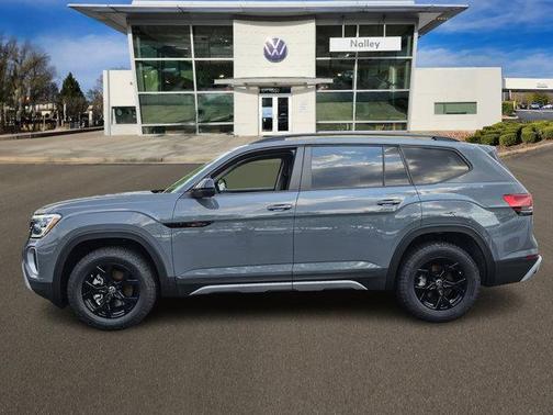 2025 Volkswagen Atlas 2.0T Peak Edition