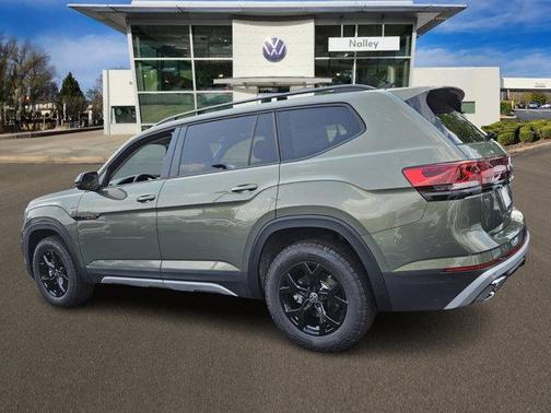 2025 Volkswagen Atlas 2.0T Peak Edition